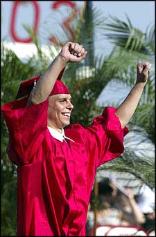 2003124_MH_Grad07